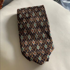 Brioni tie
